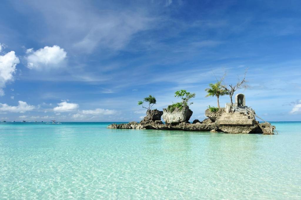 Reddoorz Premium @ Nigi Nigi Nu Noos Station 2 Boracay Hotell Balabag  Exteriör bild